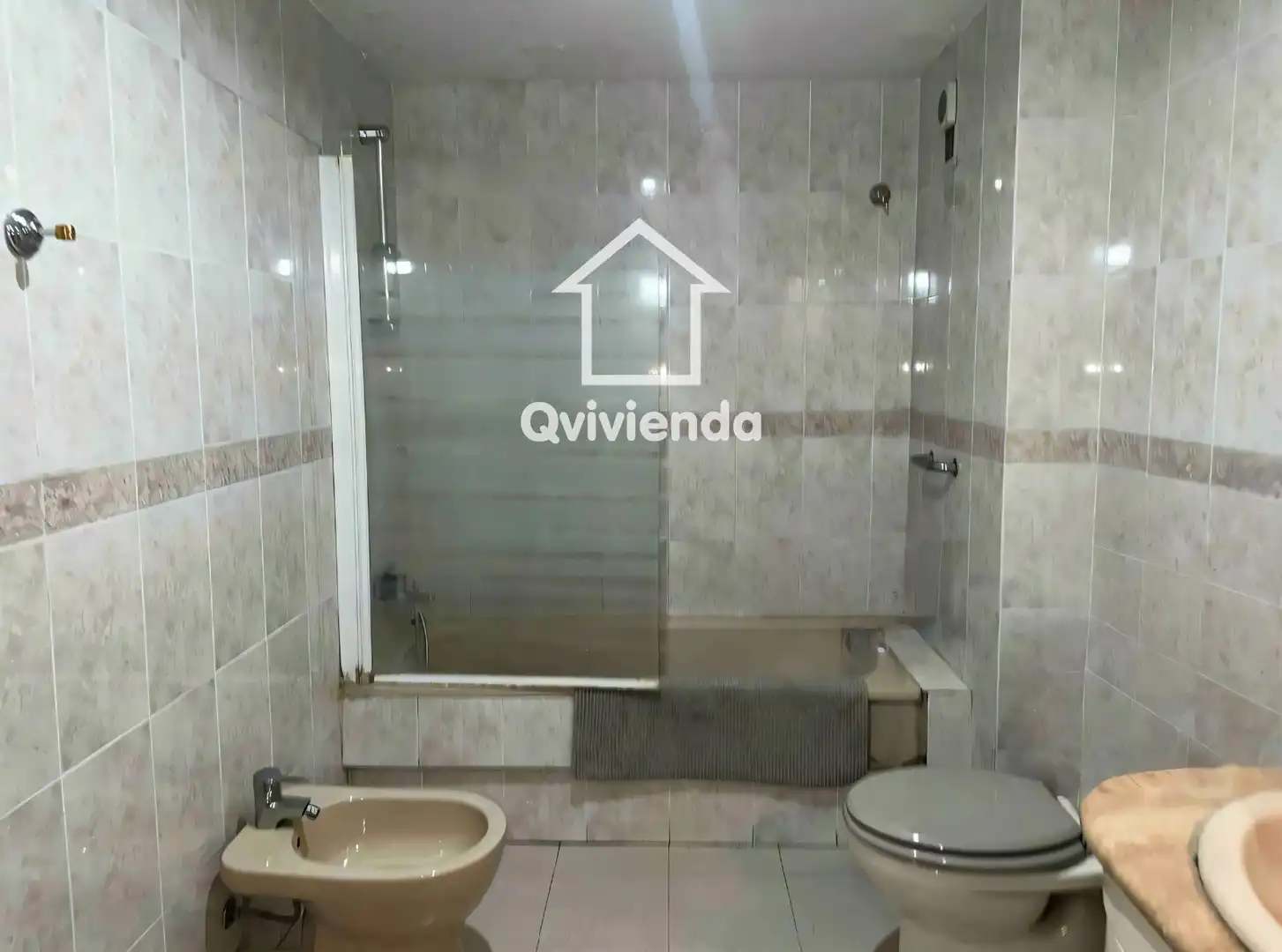 Bathroom of Flat for sale in Parets del Vallès  with Air Conditioner and Terrace