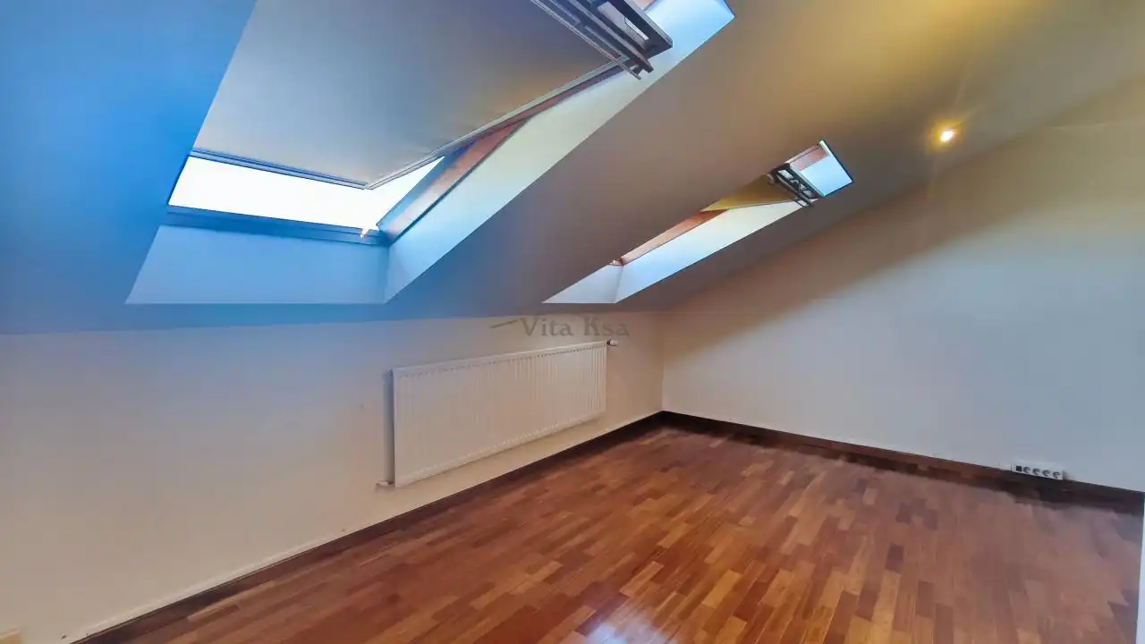 Dúplex de alquiler en Barbadás con Calefacción, Parquet y Amueblado
