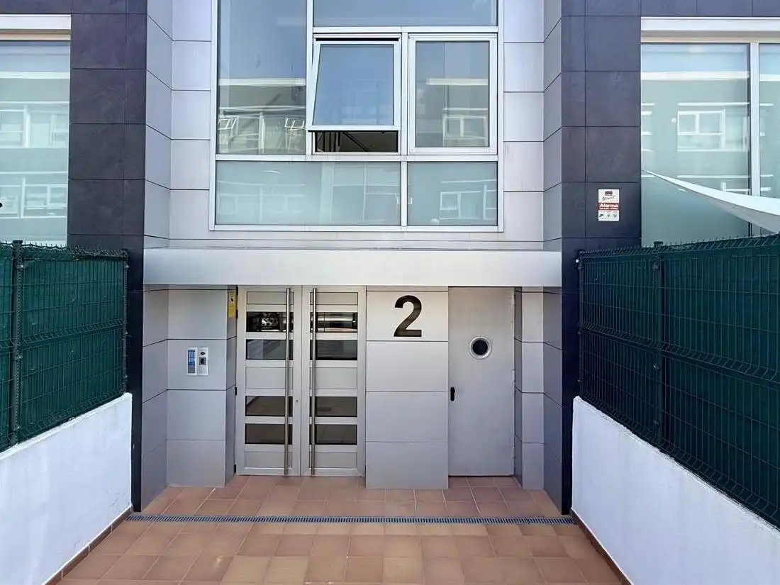 Vista exterior de Estudio en venta en San Sebastián de los Reyes con Aire acondicionado, Calefacción y Terraza