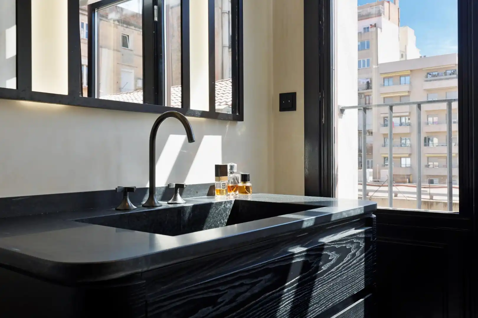 Bany de Apartament en venda en Barcelona amb Aire condicionat, Calefacció i Terrassa