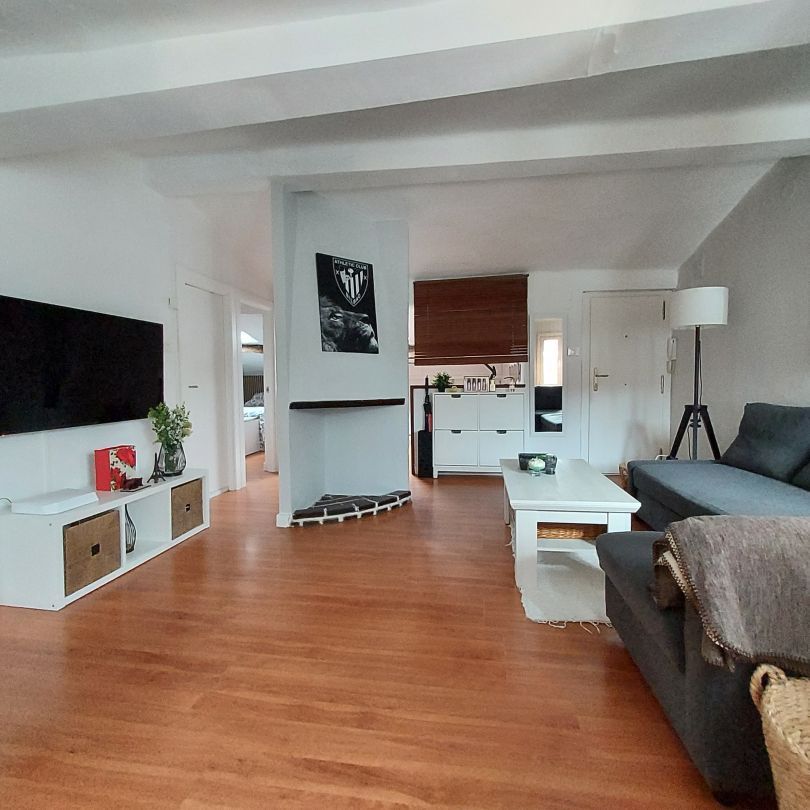 Sala d'estar de Pis en venda en Iurreta amb Calefacció, Jardí privat i Moblat