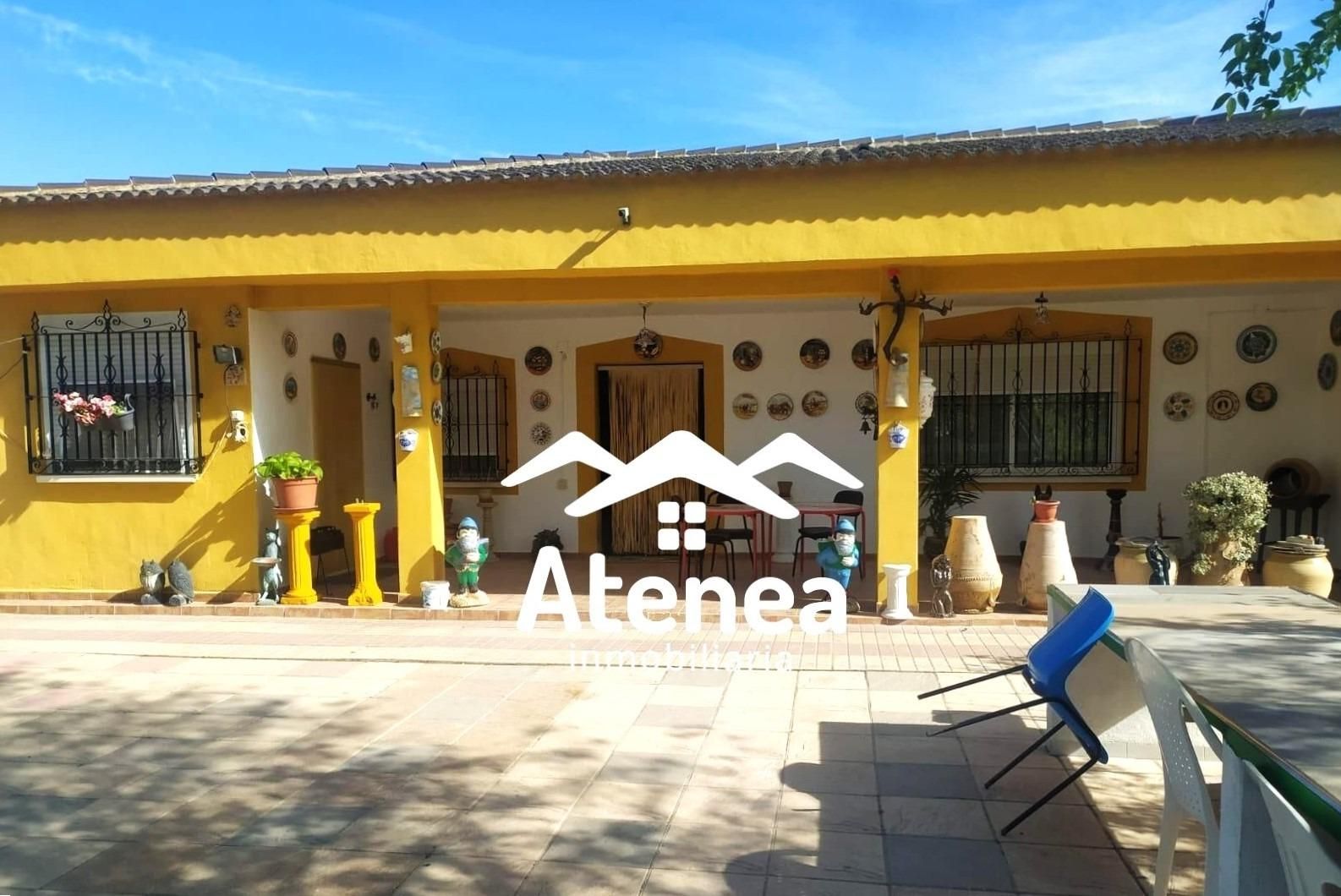 Vista exterior de Casa o xalet en venda en  Albacete Capital amb Jardí privat, Terrassa i Traster