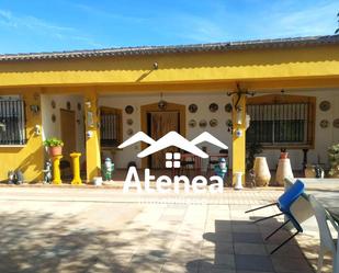 Exterior view of House or chalet for sale in  Albacete Capital  with Terrace and Swimming Pool