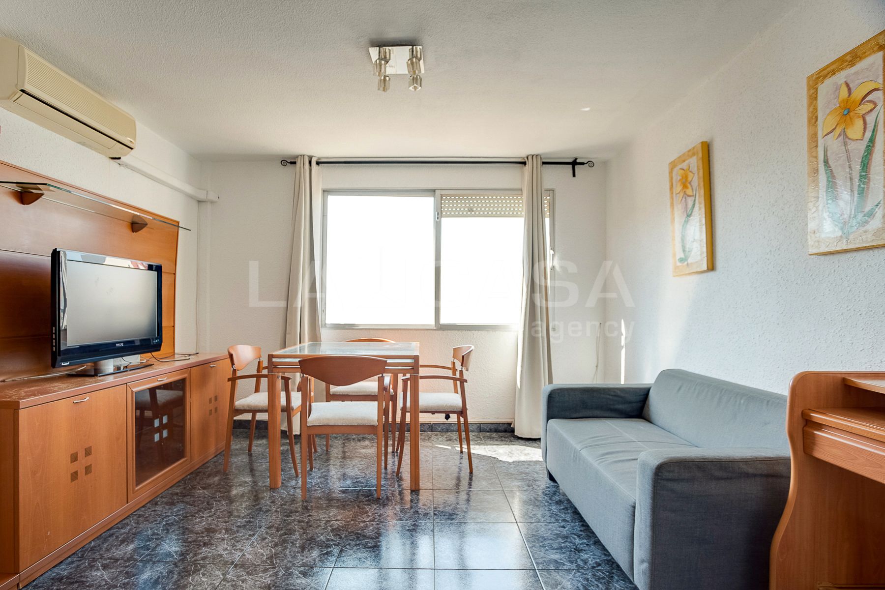 Living room of Flat for sale in L'Hospitalet de Llobregat  with Heating