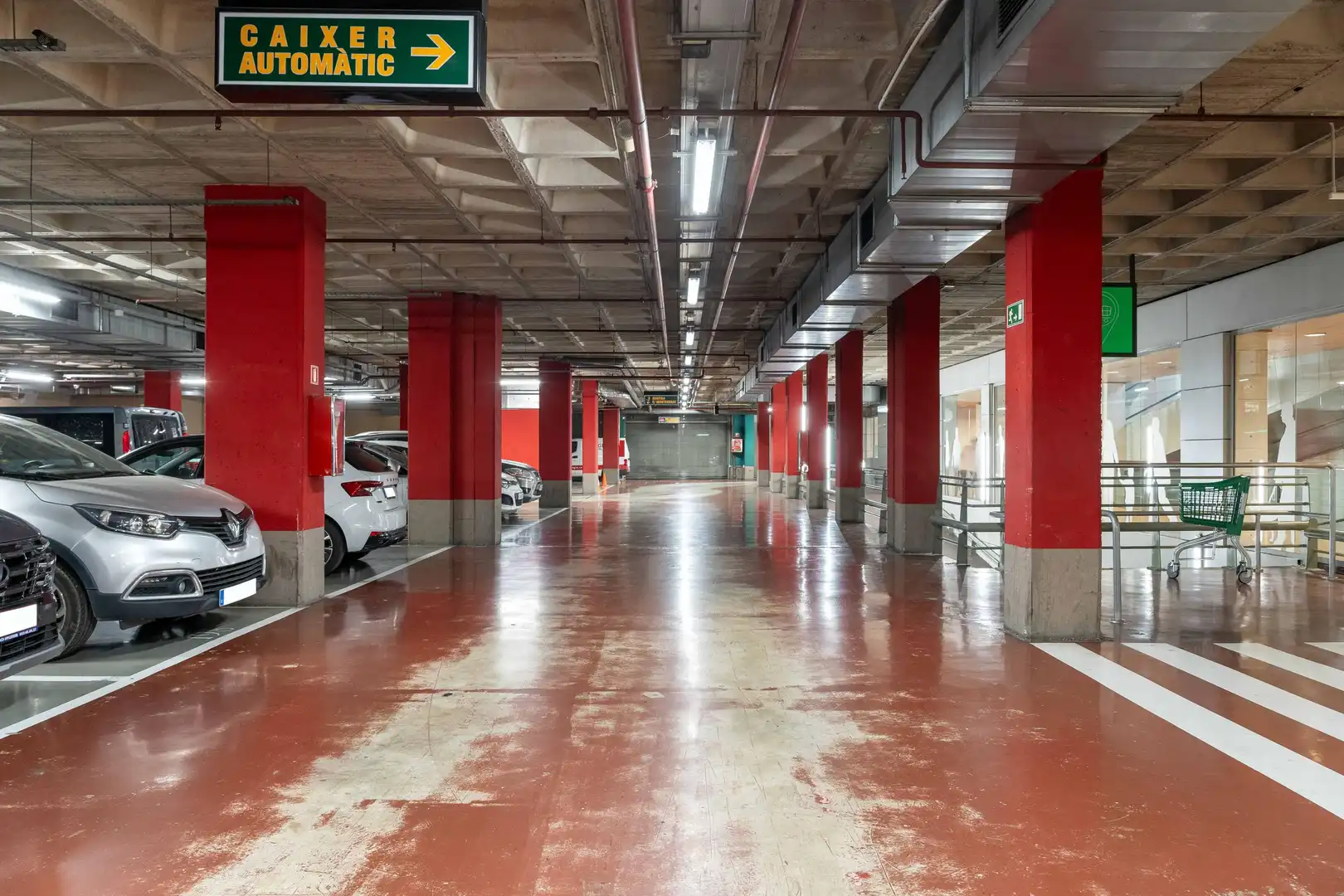 Parking of Storage room for rent in Reus
