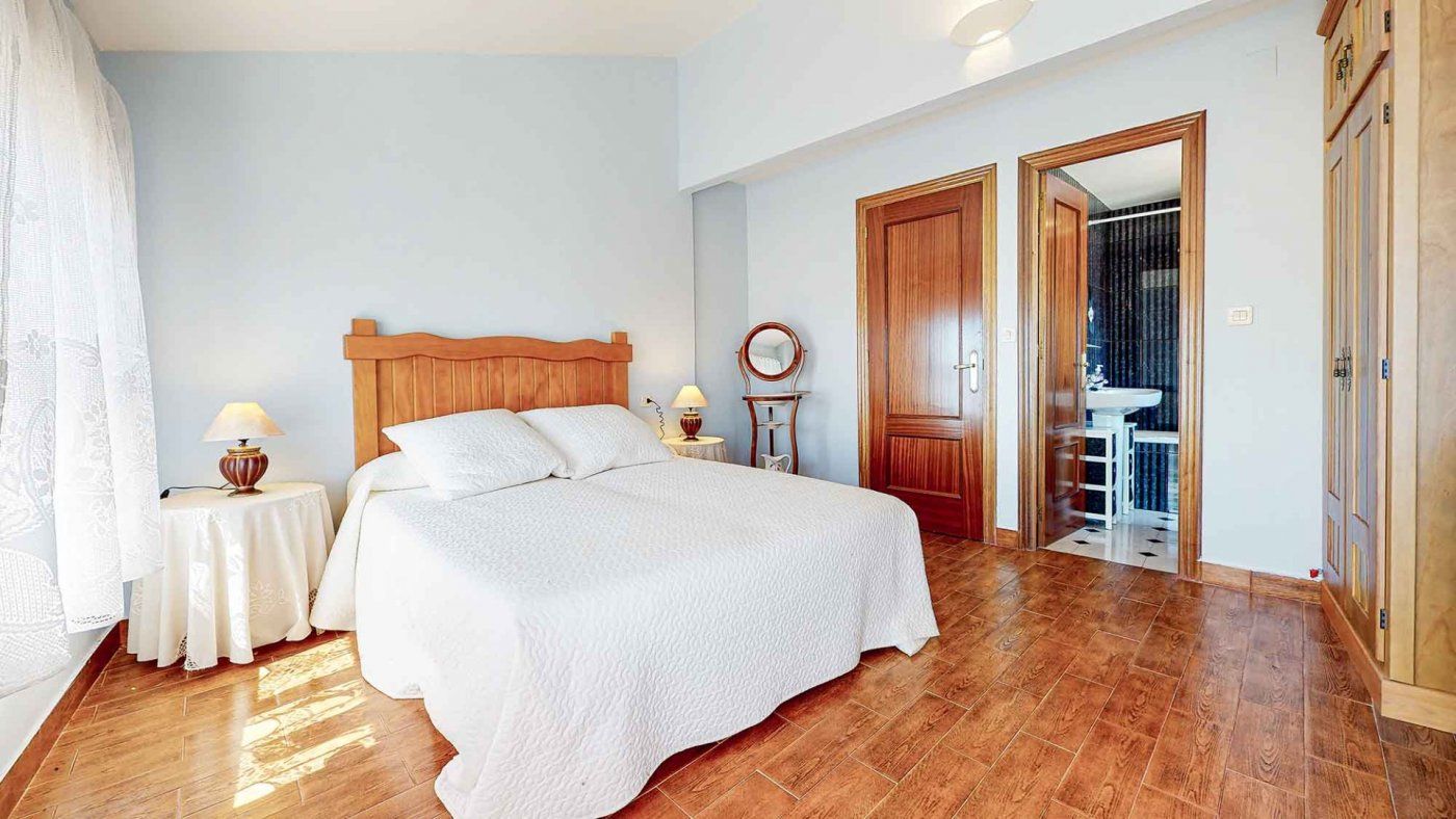 Casa o chalet en venta en Plaza BARREROS, Poyales del Hoyo