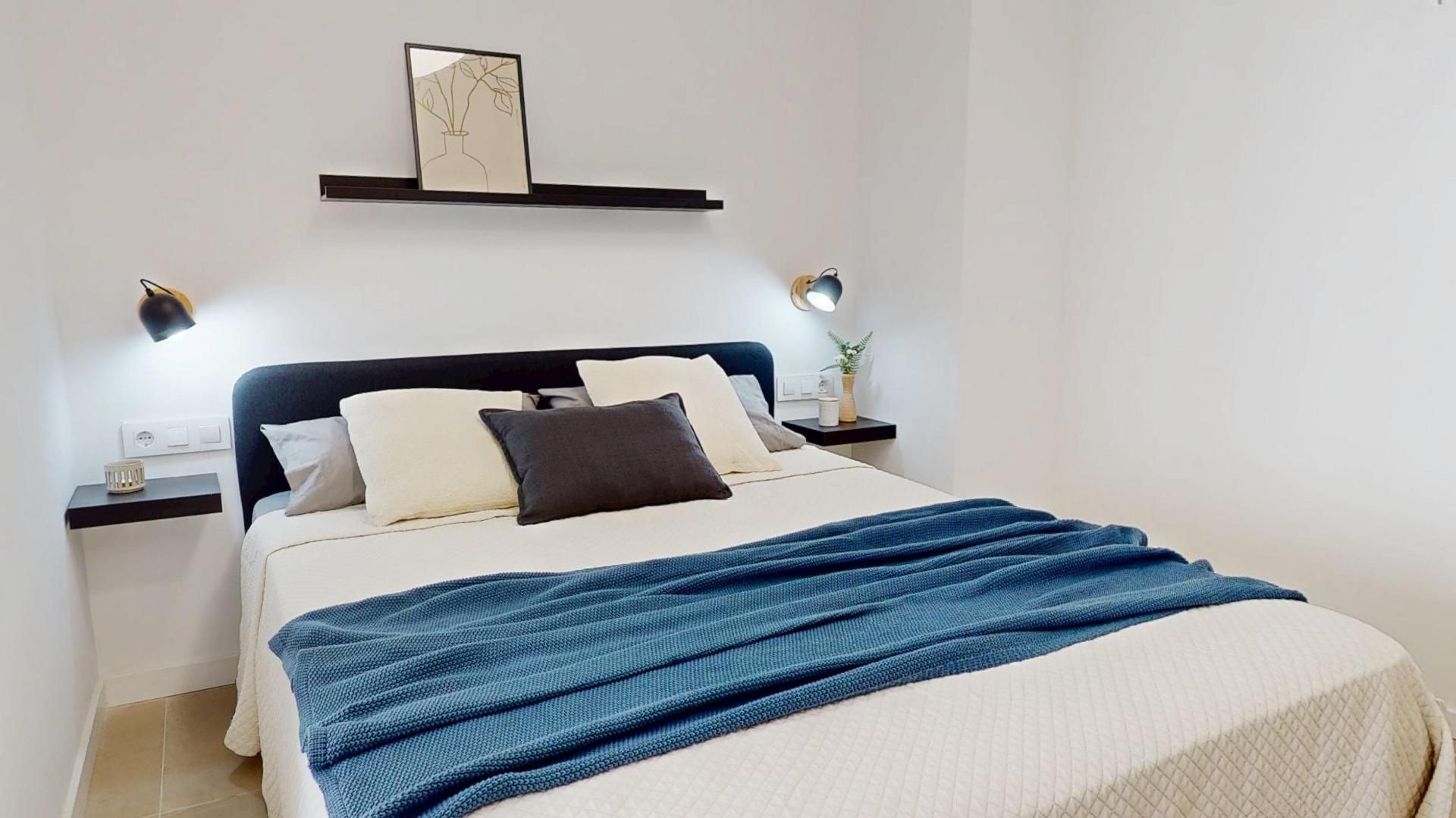 Bedroom of Premises for sale in  Valencia Capital  with Air Conditioner and Furnished