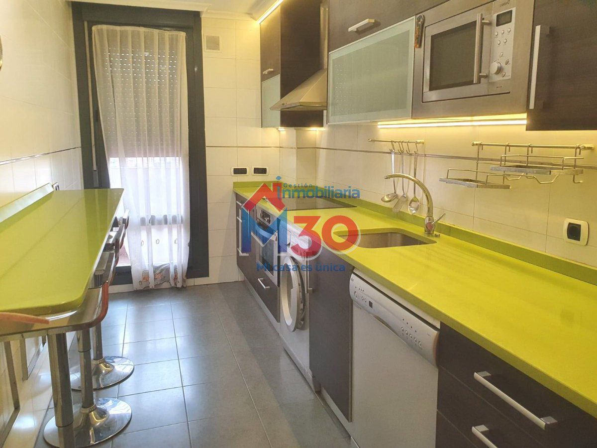 Kitchen of Flat for sale in Miranda de Ebro  with Heating, Storage room and Balcony