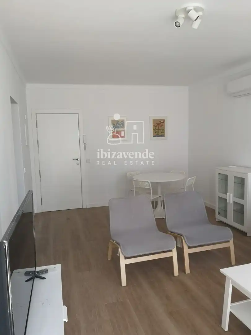 Dormitori de Pis de lloguer en Eivissa amb Aire condicionat, Calefacció i Terrassa