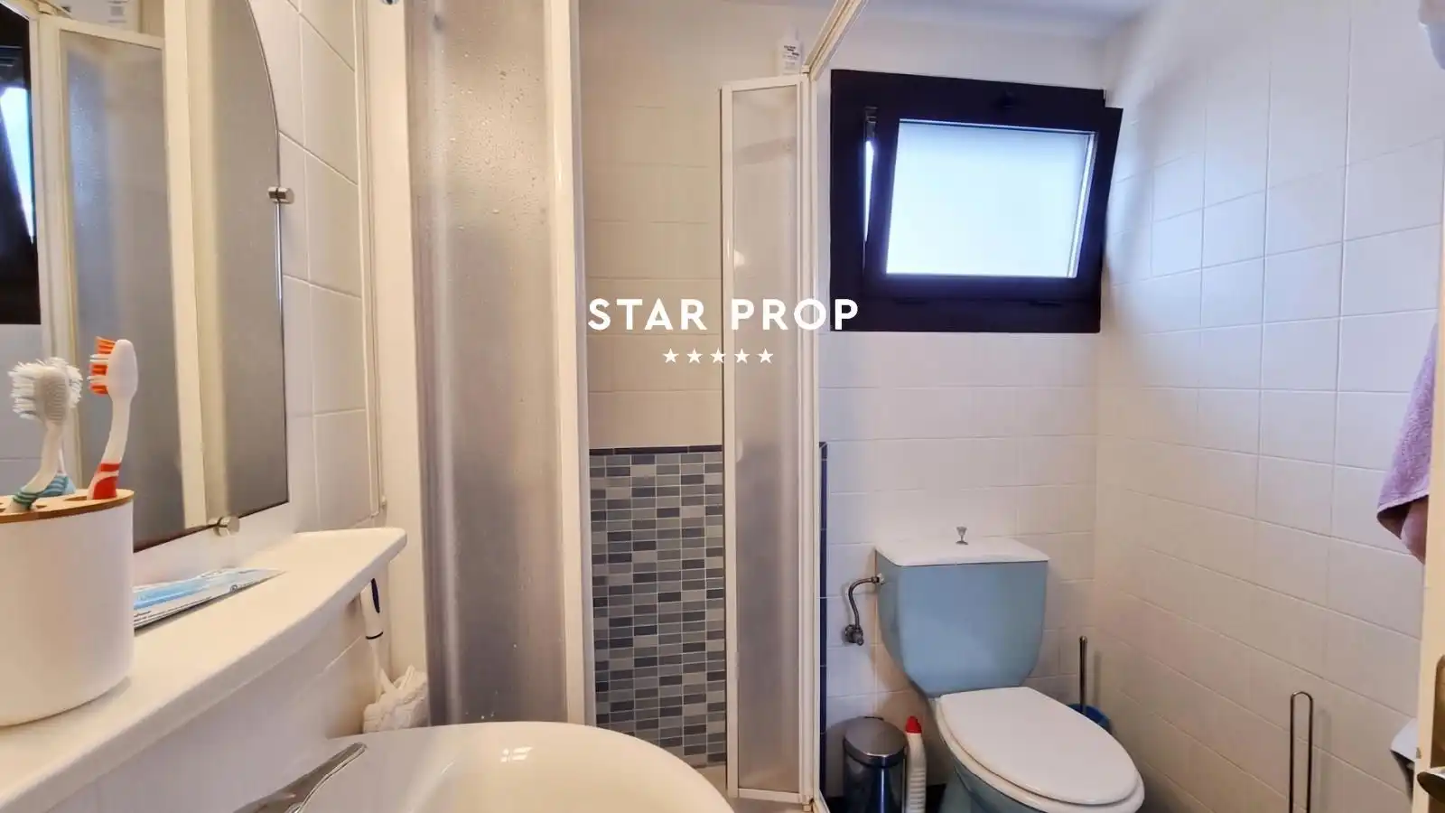 Bathroom of Flat for sale in Llançà  with Heating, Terrace and Storage room