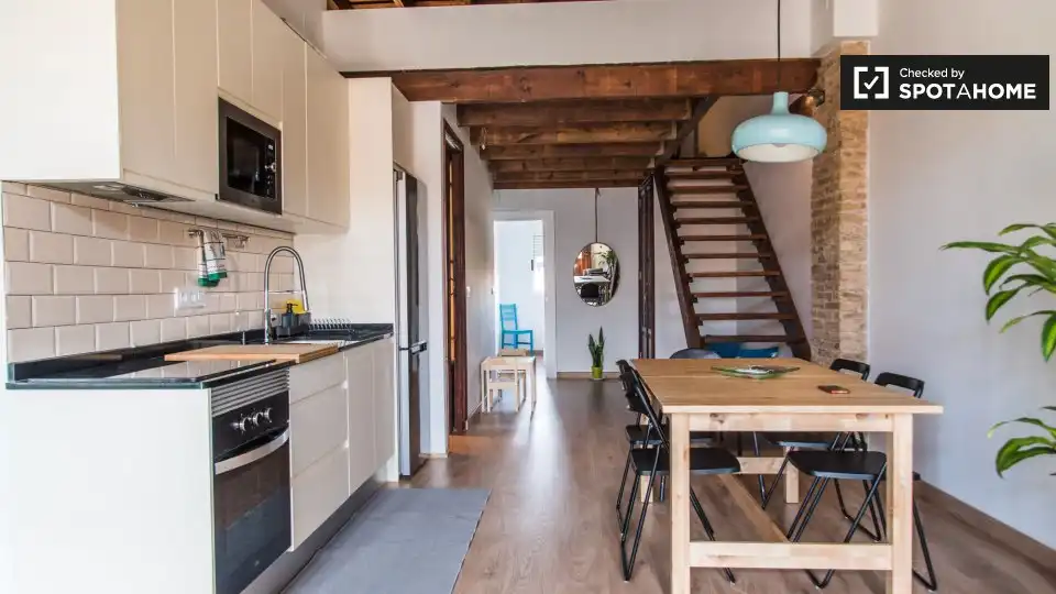 Kitchen of Flat for rent in Valencia  with Air Conditioner, Heating and Furnished