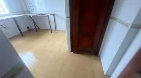 Foto 5 de Casa adosada en venta en C/ de Leopoldo de Alpandeire, Torre de la Reina, Guillena