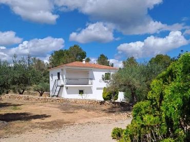 Casa con jardín en venta en L'Ampolla