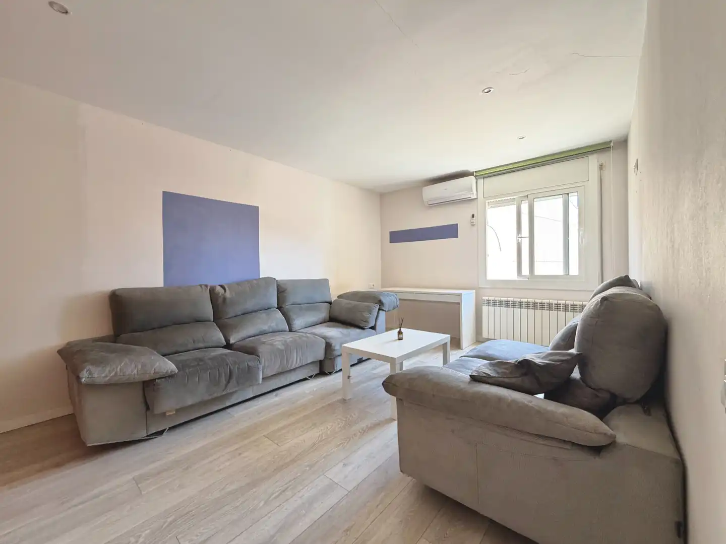 Sala d'estar de Pis en venda en Vilafranca del Penedès amb Aire condicionat, Calefacció i Parquet