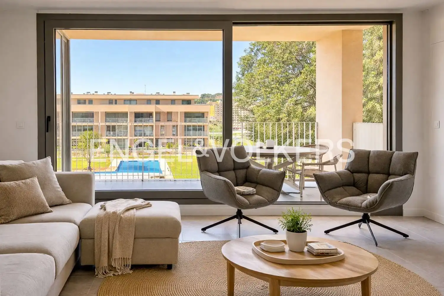 Sala d'estar de Pis de lloguer en Dénia amb Aire condicionat, Calefacció i Jardí privat