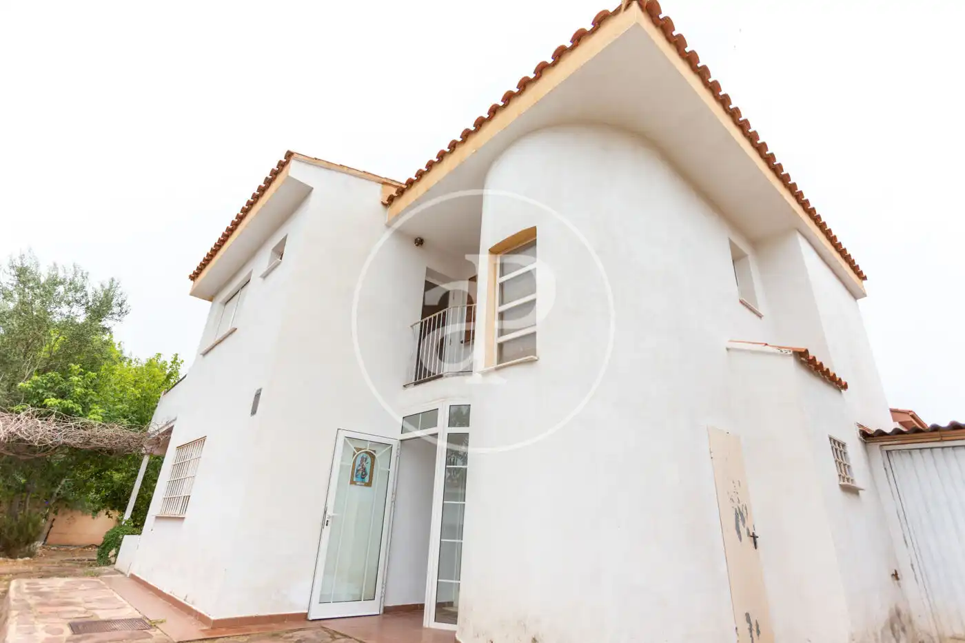 Vista exterior de Casa o xalet en venda en Riba-roja de Túria amb Calefacció, Jardí privat i Terrassa