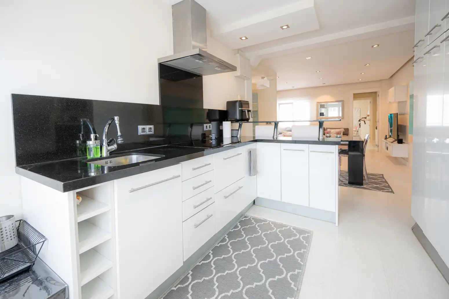 Cocina de Piso en venta en Gijón  con Calefacción y Amueblado