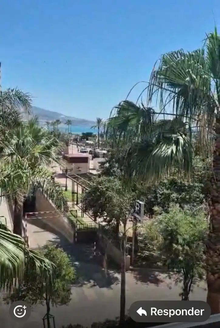 Außenansicht von Wohnung zum Verkauf in Fuengirola mit Klimaanlage, Terrasse und Möbliert