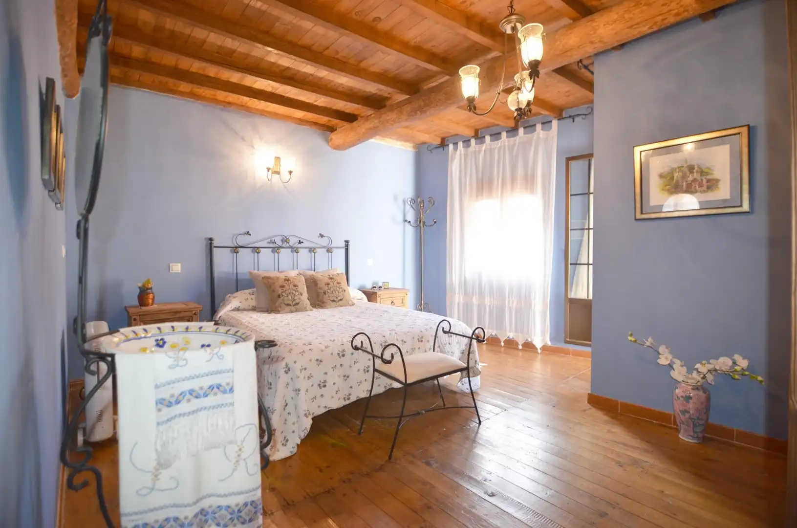 Habitación de Casa o chalet en venta en Villanueva del Conde con Calefacción, Trastero y Amueblado