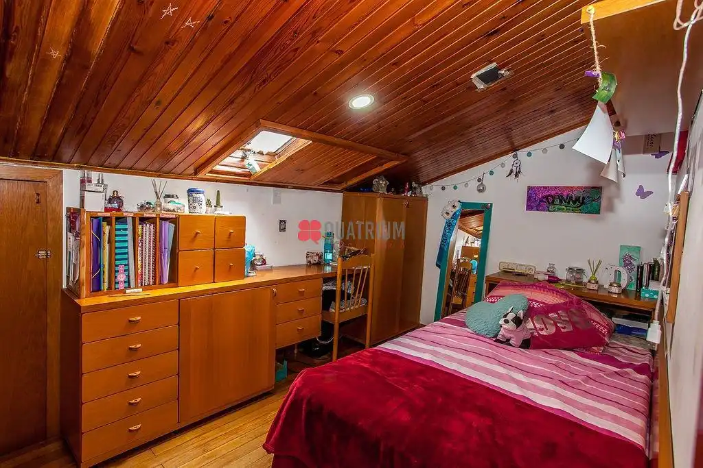 Dormitori de Casa o xalet en venda en Padrón amb Jardí privat