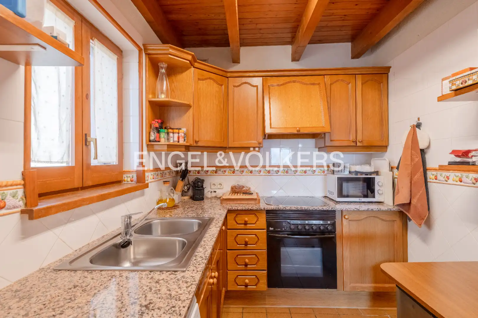 Cocina de Dúplex en venta en Ger con Calefacción, Parquet y Terraza