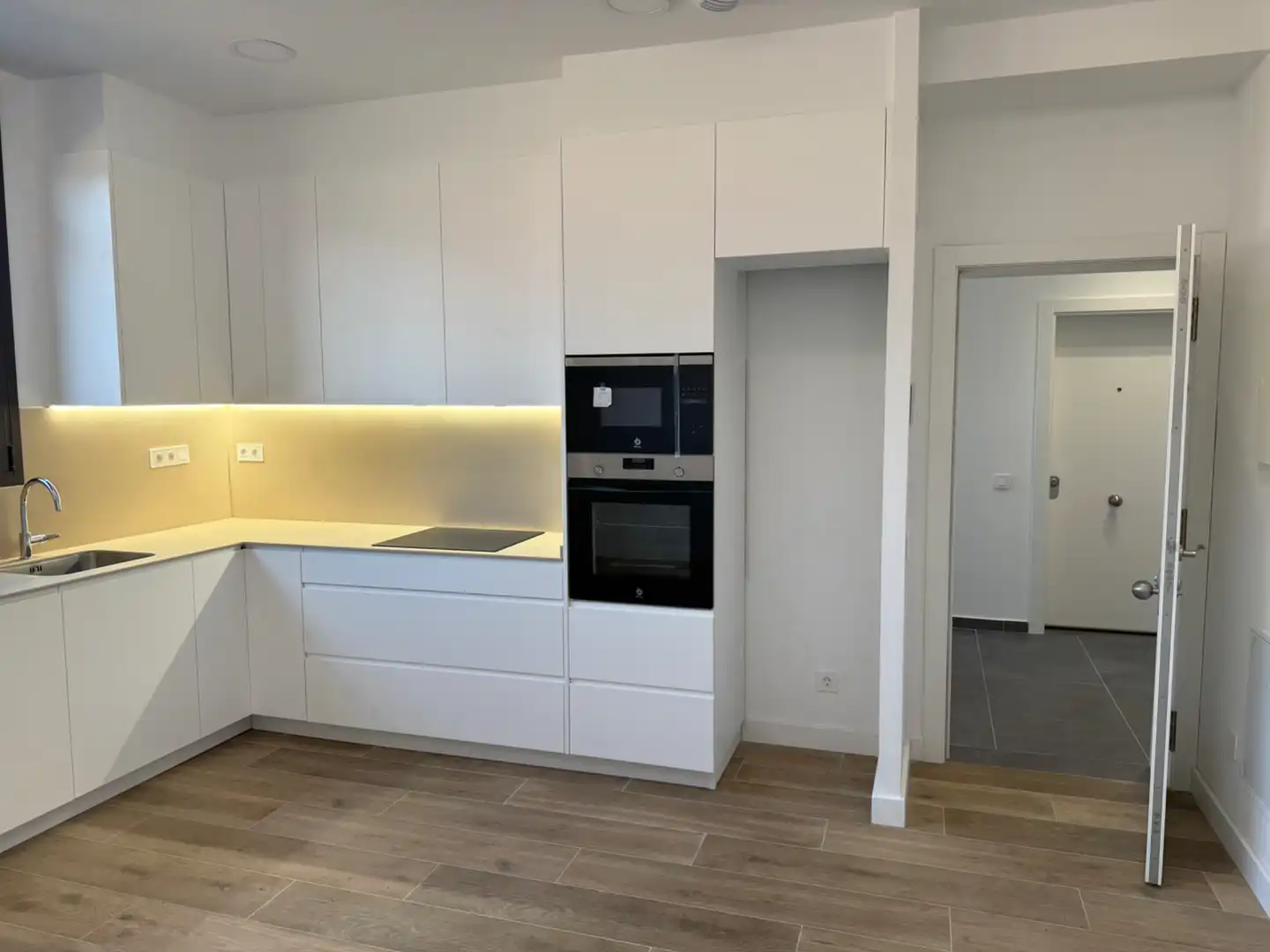 Küche von Dachboden zum Verkauf in Sabadell mit Klimaanlage, Heizung und Terrasse