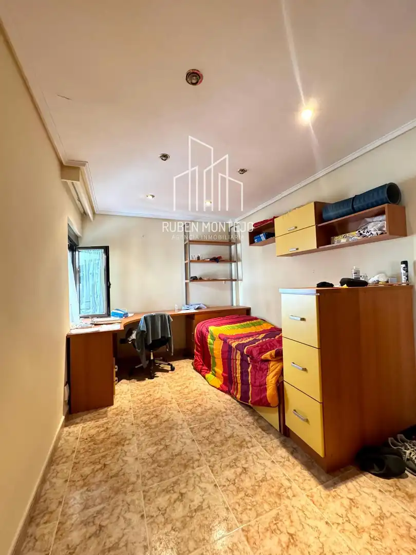 Flat for rent in Villamayor, Carmelitas