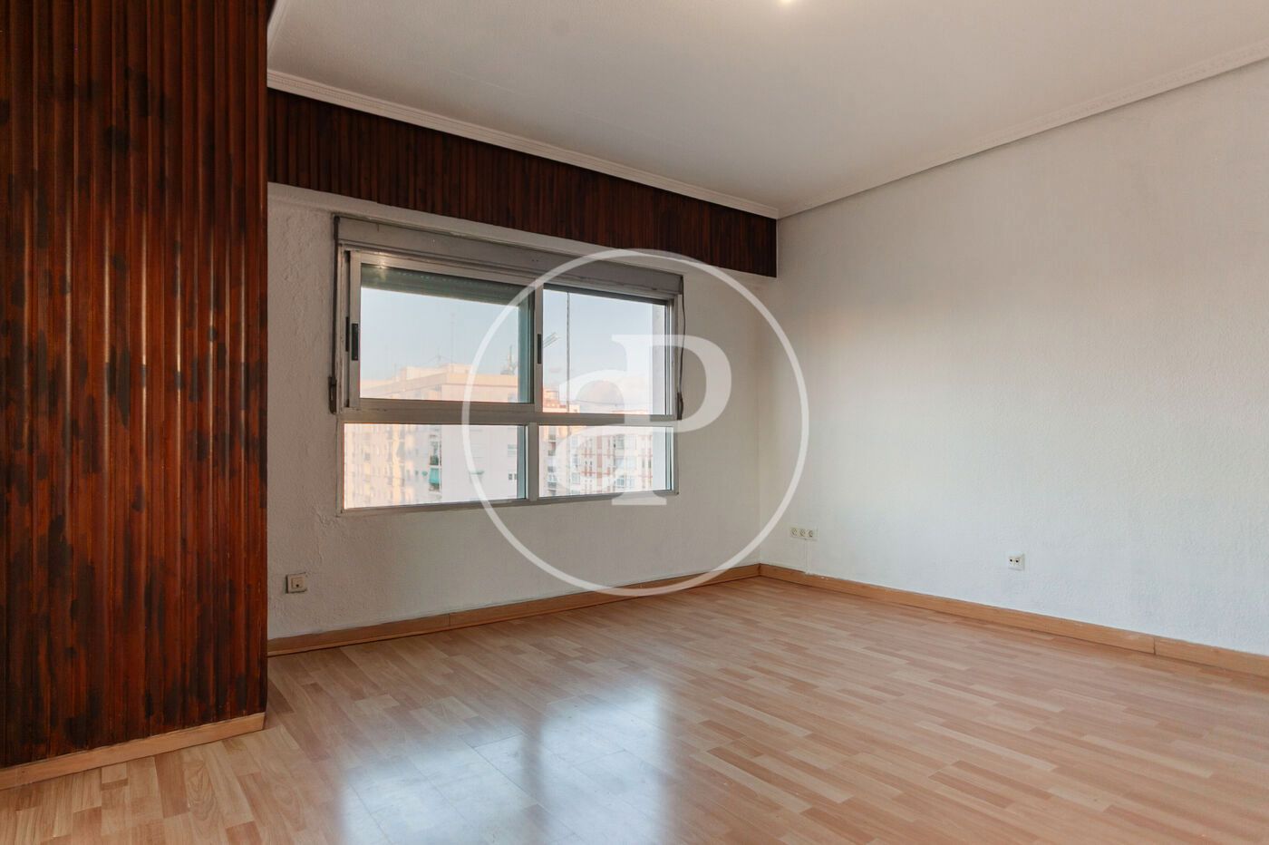 Flat for sale in  Valencia Capital  with Heating and Balcony