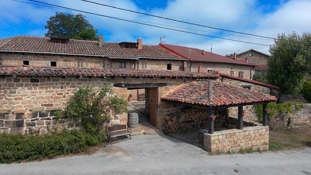 Edificio en Venta en Barrio Navamuel, 29 en Valderredible