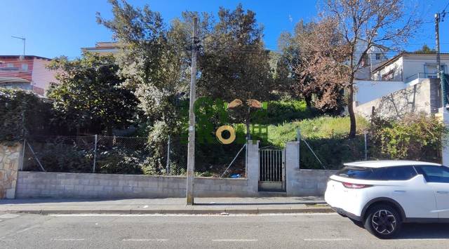 Terreno residencial en Venta en Castellnou - Can Mir - Can Solà