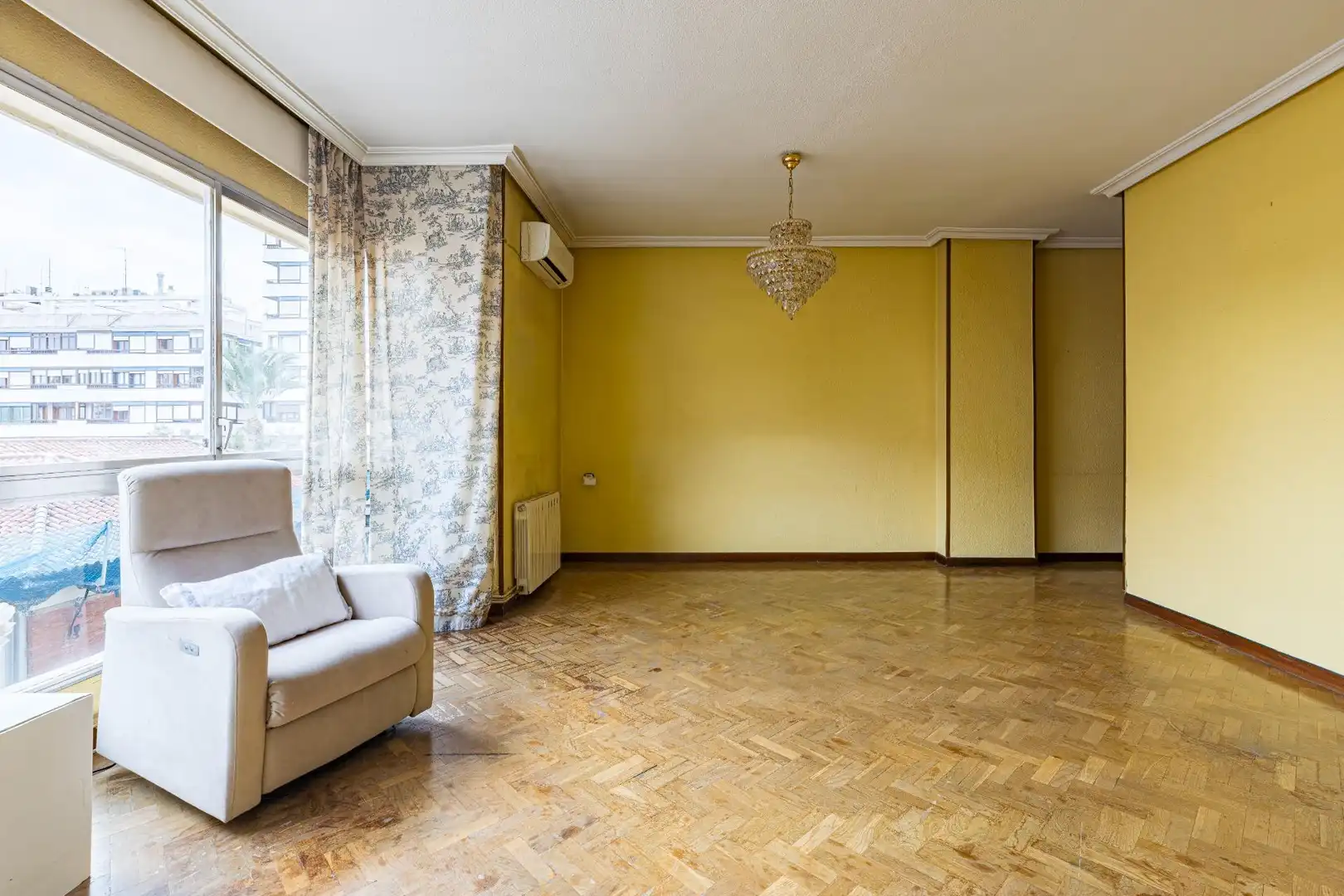 Sala de estar de Piso en venta en Murcia con Parquet