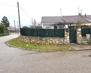 Casa adosada de lloguer en Trijueque amb Calefacció, Jardí privat i Traster