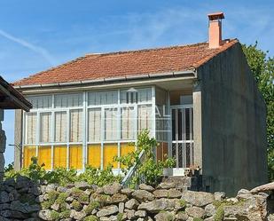 Vista exterior de Casa o xalet en venda en Porqueira amb Calefacció i Jardí privat