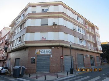 Baixos amb ascensor en venda a Carrer de Sant Alfred 6