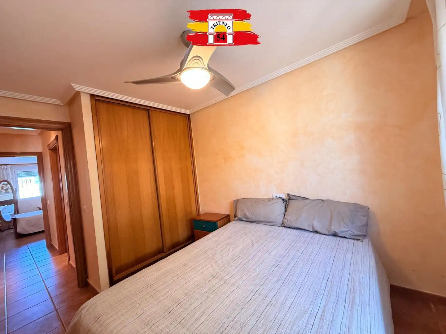 Habitación de Casa adosada en venta en Pilar de la Horadada con Aire acondicionado, Calefacción y Jardín privado