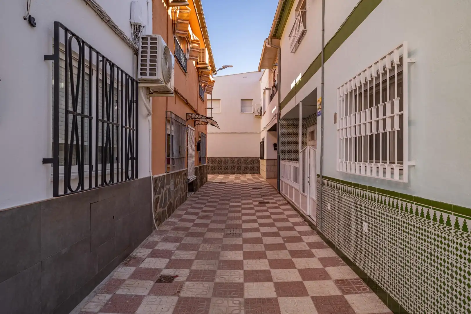 Exterior view of Houses for sale in Atarfe