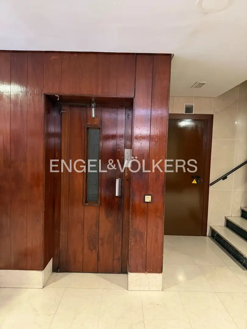 Flat for rent in Madrid  with Air Conditioner and Heating
