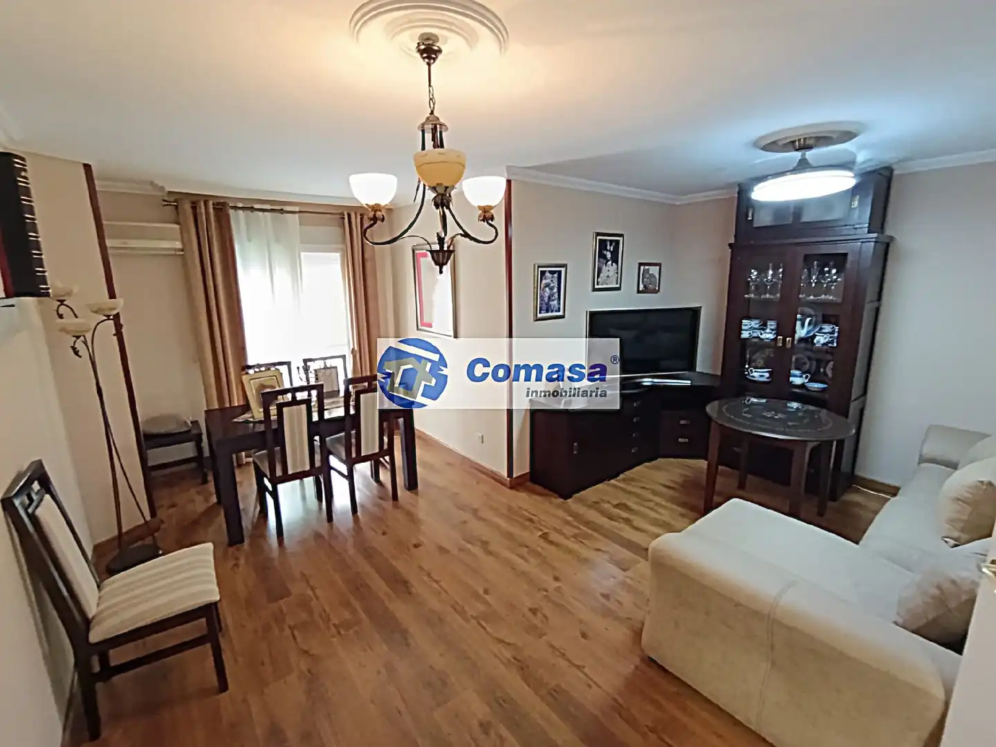 Piso con ascensor en venta en Martos
