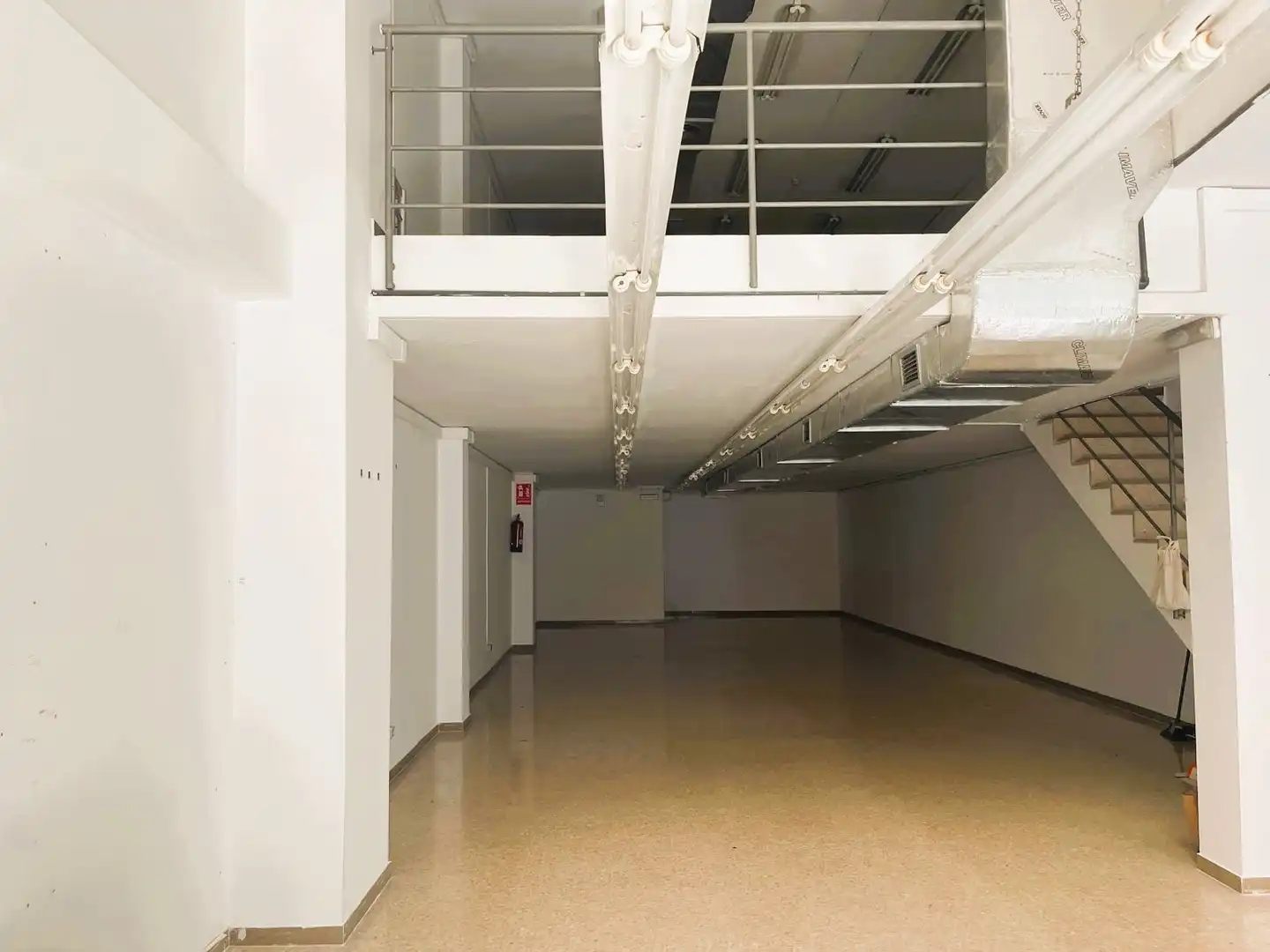 Commercial properties for rent in Badalona