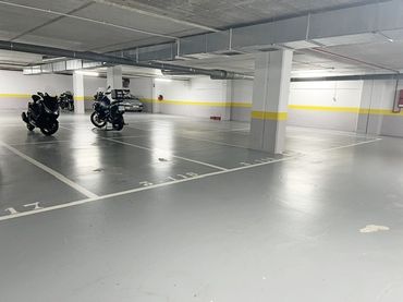 Posto auto singolo con ascensore in vendita a Calle Luciano Malumbres 17