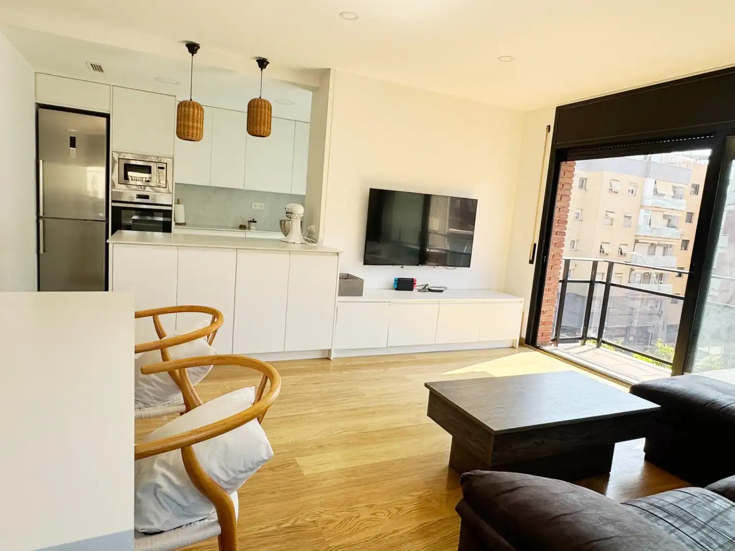 Sala de estar de Piso en venta en Castelldefels con Aire acondicionado, Jardín privado y Amueblado