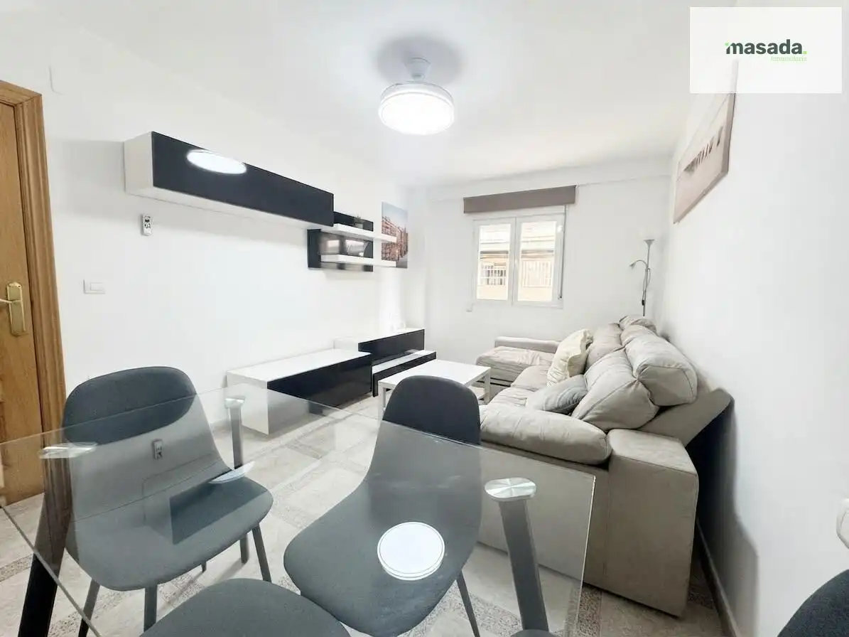 Living room of Flat for rent in Granada  with Furnished and Balcony