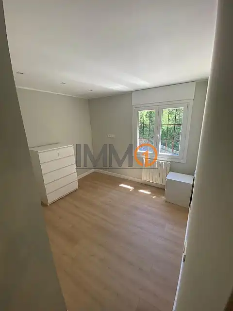2-bedroom flat seasonal rent in Encamp · 12 of 17