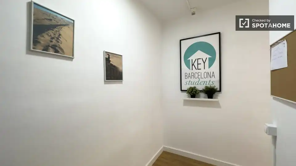 Flat for rent in L'Hospitalet de Llobregat  with Air Conditioner, Heating and Furnished