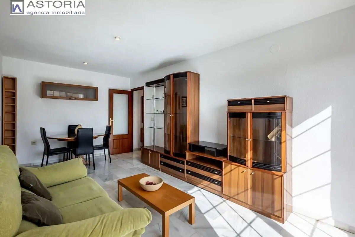 Living room of Flat for sale in Granada  with Balcony