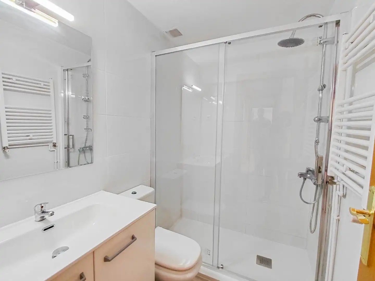 Bathroom of Flat for sale in Calafell  with Heating, Private garden and Terrace