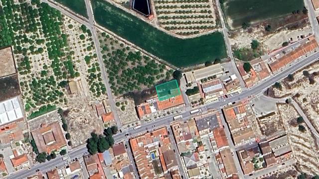 Terreno en Venta en Av Juan Carlos I en Zeneta