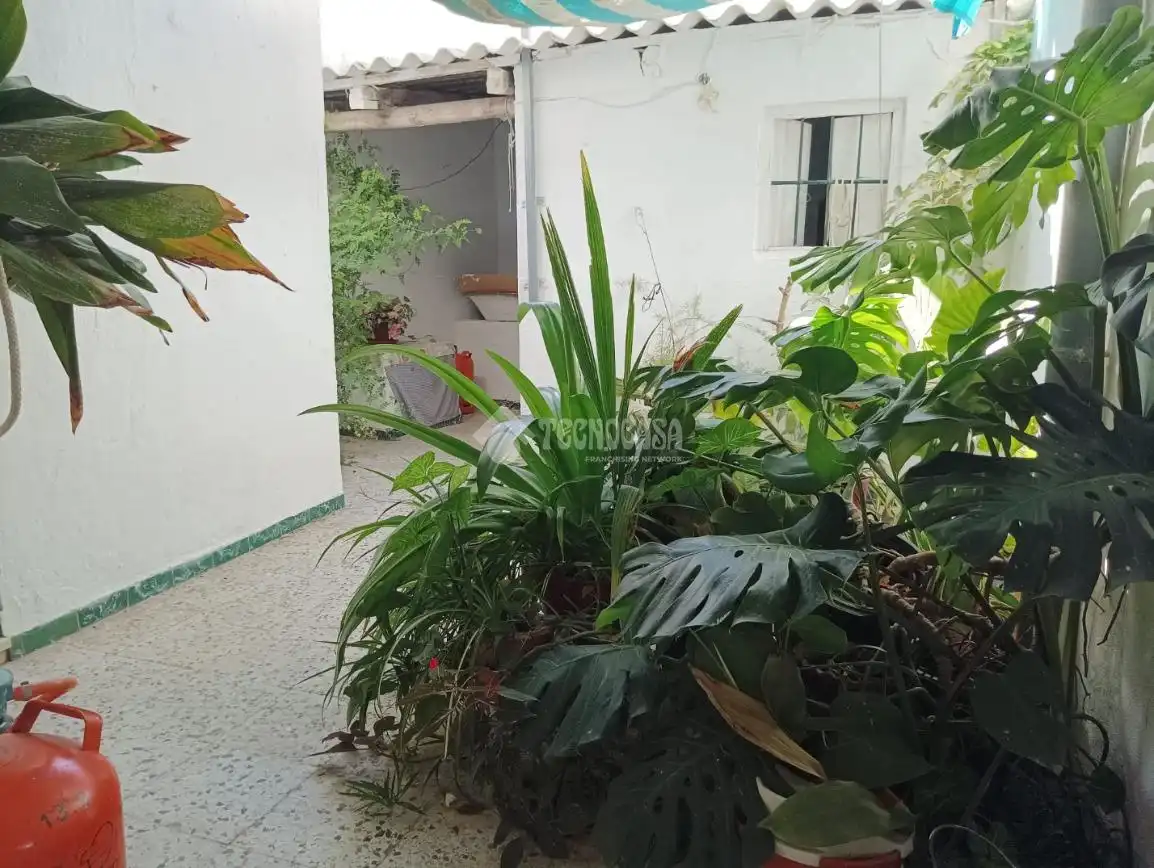 Garden of Houses for sale in Arahal
