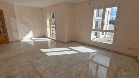 Foto 5 de Piso en venta en Calle Valdepeñas, Arroyo de la Miel, Benalmádena