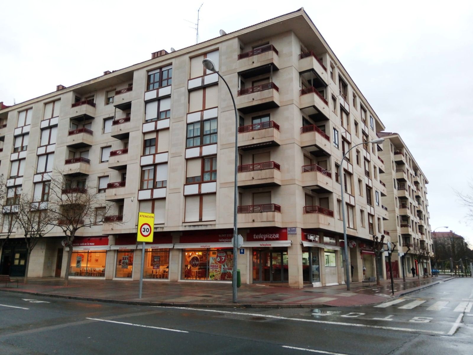 Oficina en venda a Calle Siete Infantes de Lara, San Adrián